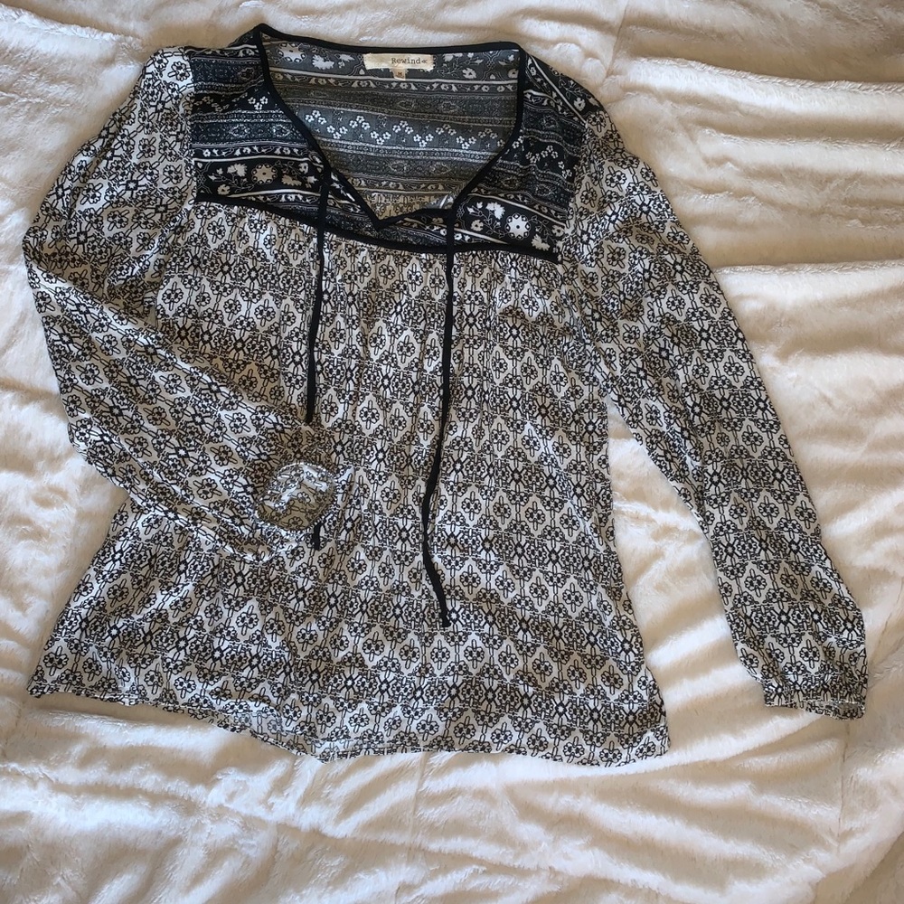 Rewind patterned long sleeve